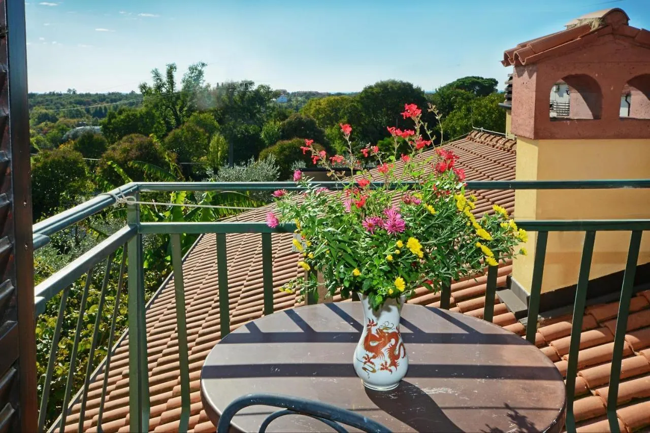 Family Friendly Apartments With A Swimming Pool Valica, Umag - 21926