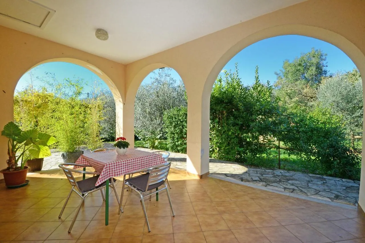 Family Friendly Apartments With A Swimming Pool Valica, Umag - 21926